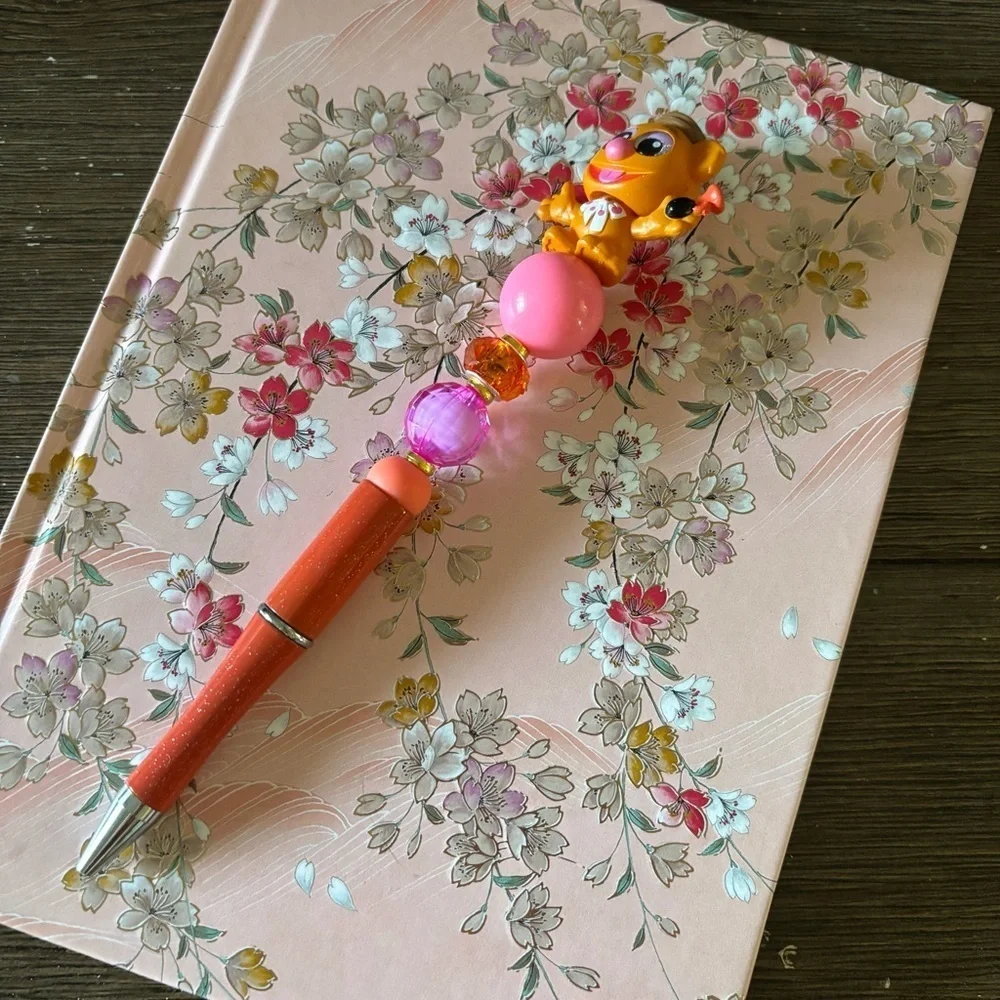 Disney Doorables: The Muppets: Fozzie handmade beaded pen